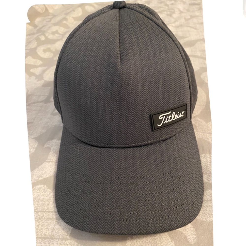 Titleist men’s hat